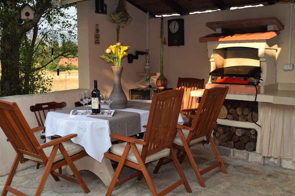 Holiday Home Котор Экстерьер фото